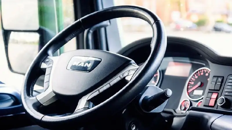 В Нидерландах грузовик врезался в толпу людей