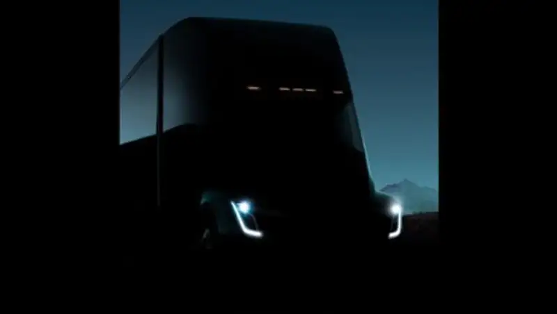 Tesla показала новое изображение тягача