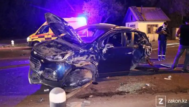 Есть пострадавшие: ДТП с участием трех иномарок произошло в Алматы