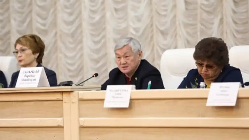 Сапарбаев: Вопросы многодетных семей не останутся без внимания