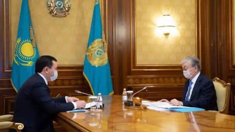 Аким Карагандинской области рассказал Токаеву о подготовке ко второй волне КВИ