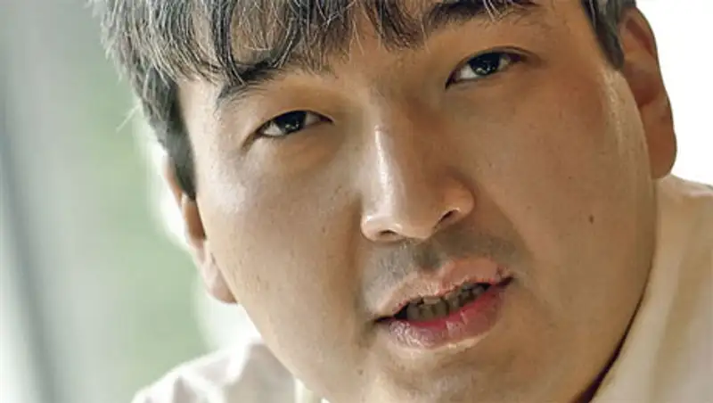 А.Мамытбеков не должен покидать свой пост - политологи