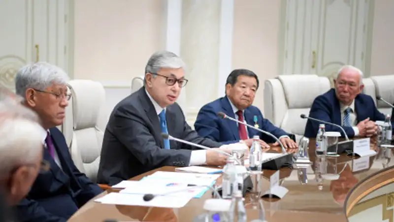 Уровень сервиса, инфраструктура оставляют желать лучшего - Токаев об Алаколе