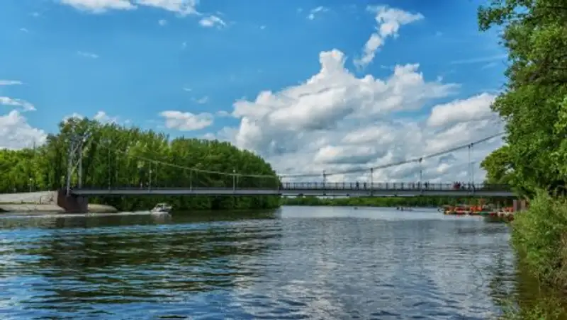 Обновленные дороги и мосты Уральска