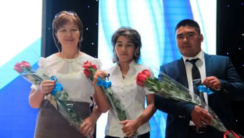 О&#1178;О &#1241;кімі &#1199;ш &#1201;стаз&#1171;а п&#1241;тер кілтін тарту етті