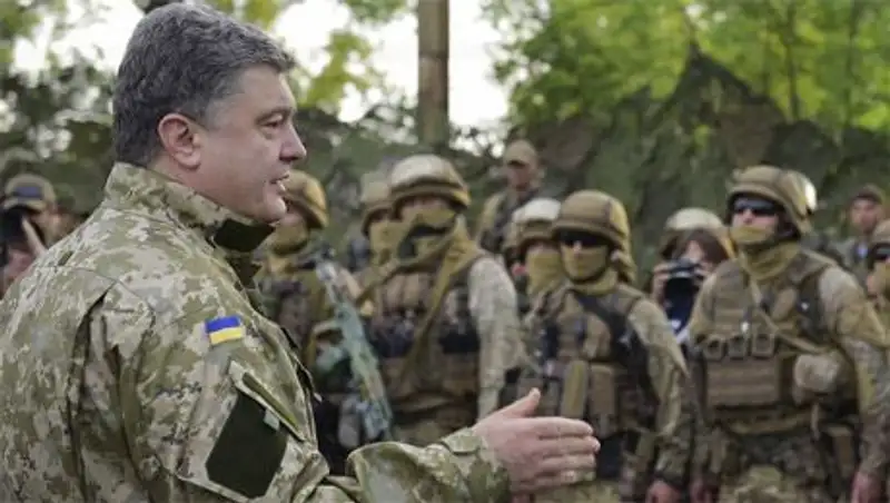 Президент Украины учредил орден героев "небесной сотни"