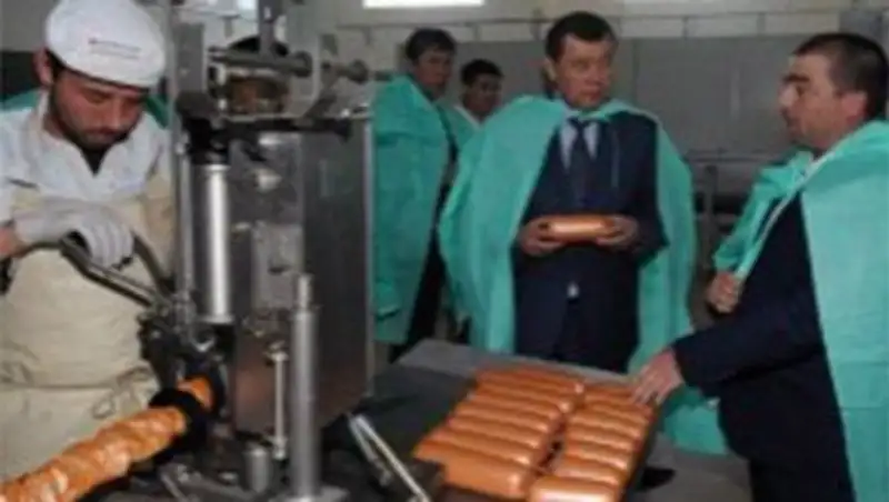 Глава Жамбылской области посетил Турар Рыскуловский район