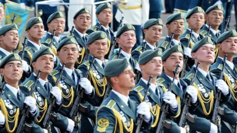 Около 2 000 военных авиаторов выпустил Военный институт Сил воздушной обороны за 20 лет