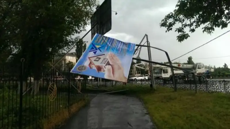 В Талдыкоргане специальный штаб подсчитывает ущерб от урагана