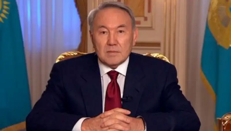 Президент поздравил казахстанцев с Днем Конституции