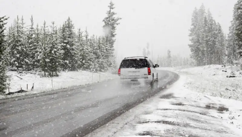 Из-за непогоды полностью перекрыто движение на автодороге "Екатеринбург-Алматы"