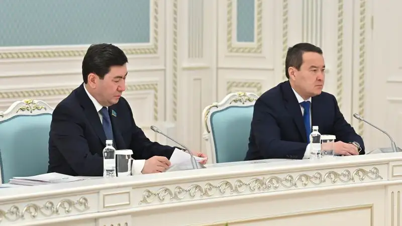 Роспуск Мажилиса: Токаев проконсультировался с Ашимбаевым, Кошановым и Смаиловым, фото - Новости Zakon.kz от 19.01.2023 12:50