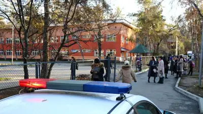 В Алматы "заминировали" школу, фото - Новости Zakon.kz от 25.11.2022 16:44