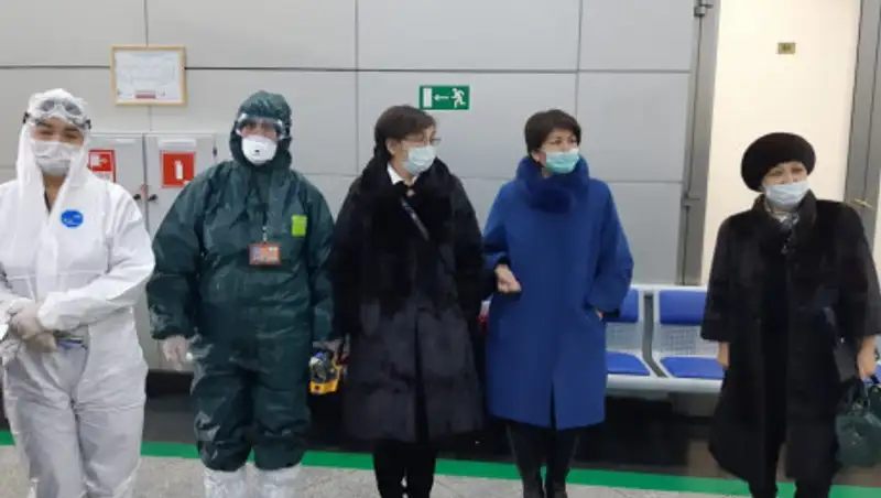 Прилетающих в Алматы проверяют на тепловизорах