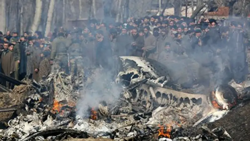 Пакистанская армия сбила два военных самолета Индии