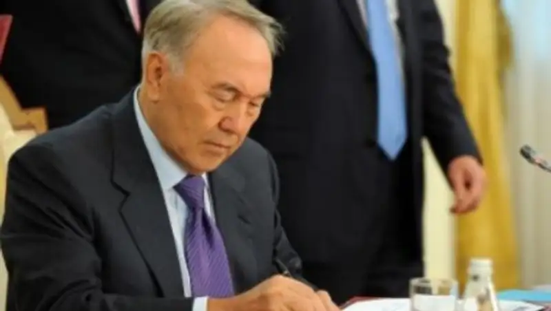 Назарбаев подписал закон о государственной молодежной политике и сопутствующие поправки