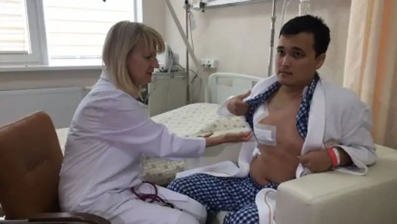 В Астане в больнице медицинского центра УДП Президента РК проведена уникальная операция