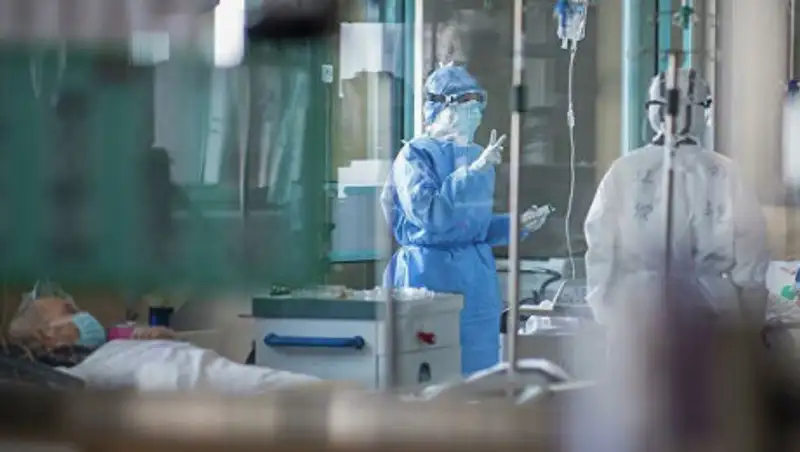 Еще три человека умерли от коронавируса в ЗКО