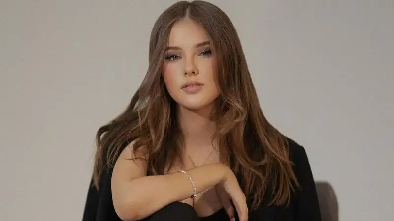 Казахстанка Данэлия Тулешова сорвала овации на американском шоу