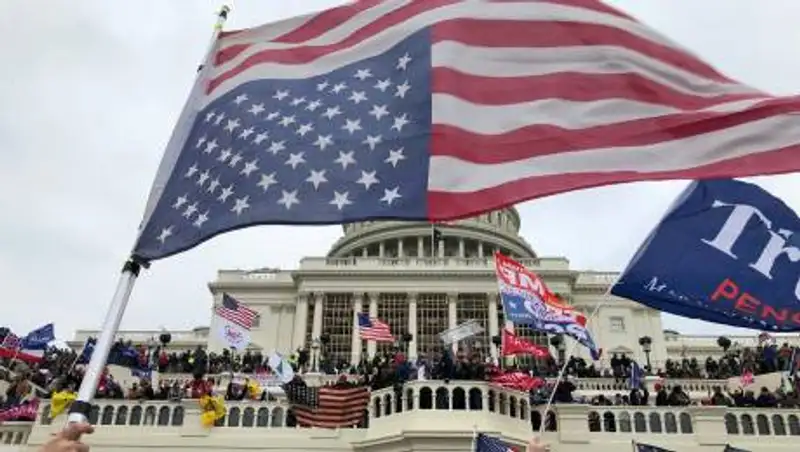 Против 300 участников штурма Капитолия выдвинули обвинения