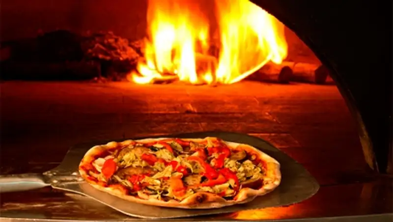 Мафиози из Cosa Nostra работал в пиццерии Петербурга