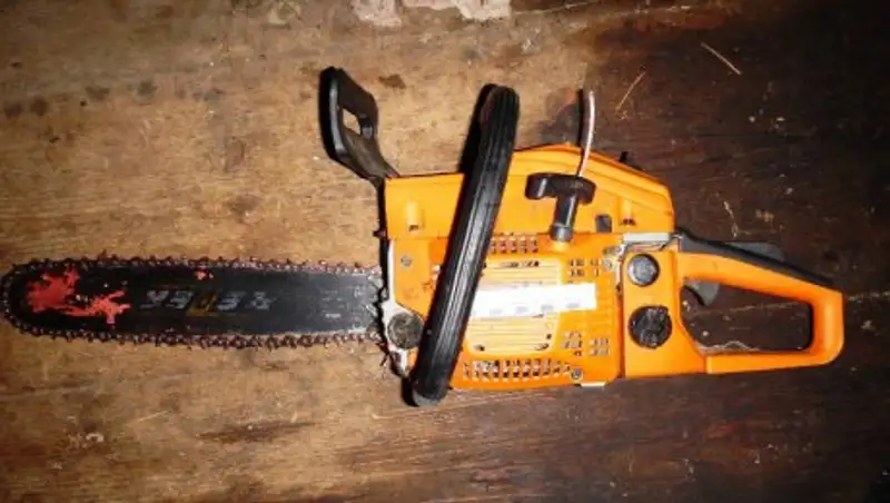 Пьяный дровосек на Рождество отрезал другу голову безопилой