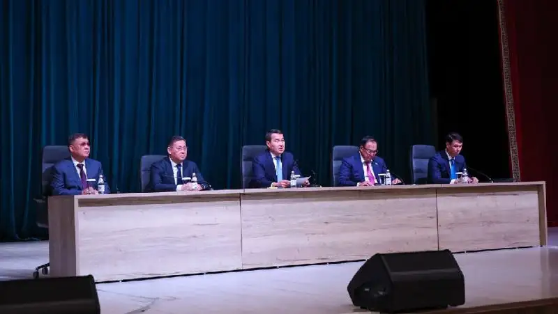 Кто еще претендовал на должность акима Туркестанской области