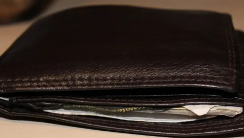 Скольким алматинцам выплатили 42 500 тенге