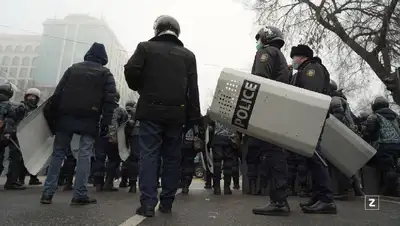 митинги, Казахстан, солдат , фото - Новости Zakon.kz от 21.02.2022 14:51