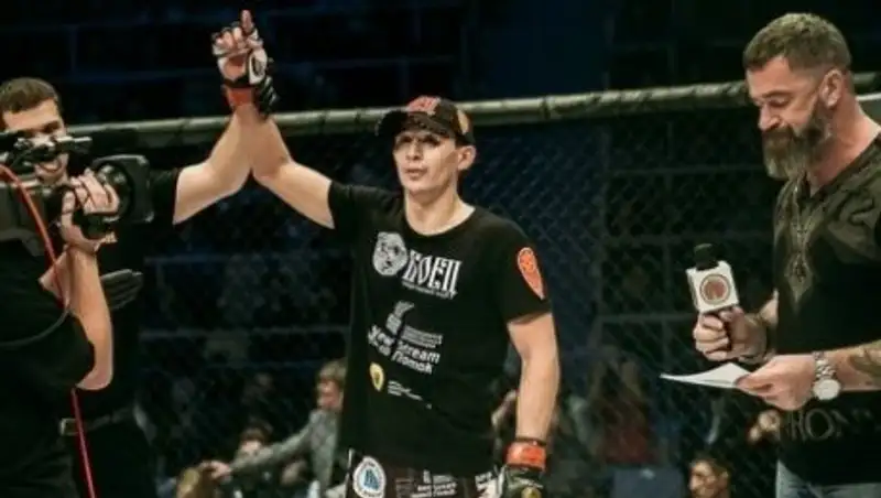 Исмагулов сразится за пояс чемпиона M-1 Challenge