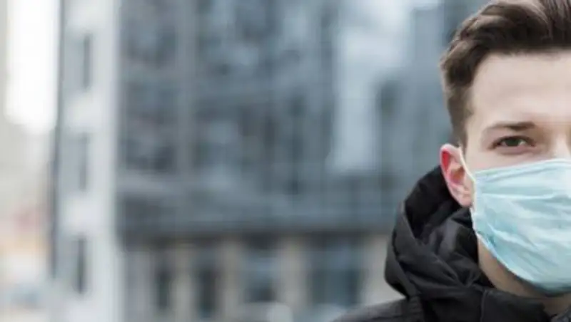 Эксперт рассказал о "супер-распространителях" коронавируса