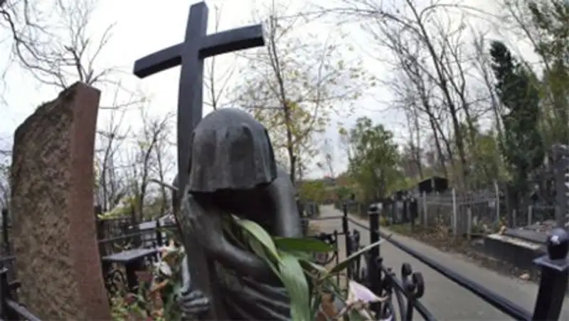 В России предложили разрешить частные кладбища
