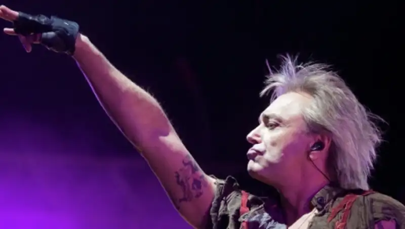 Лидер группы "Алиса" выписан из больницы