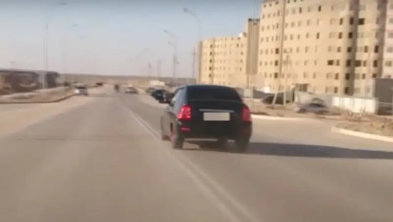 Полиция Актау разыскивает участников уличной гонки