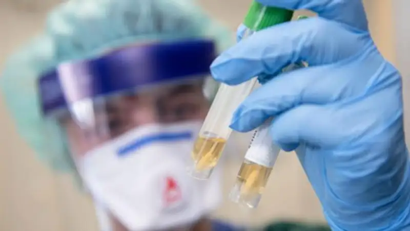 Годовалый ребенок и 92-летний мужчина заболели COVID-19 в Павлодарской области