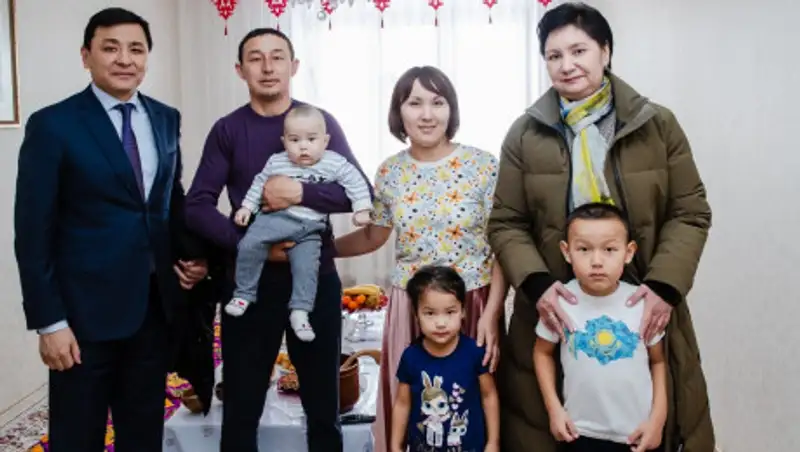 Абдыкаликова встретилась с многодетными семьями в Уральске