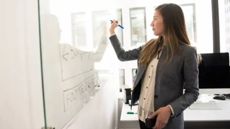 В Казахстане внедряют 600 программ для обучения новым профессиям