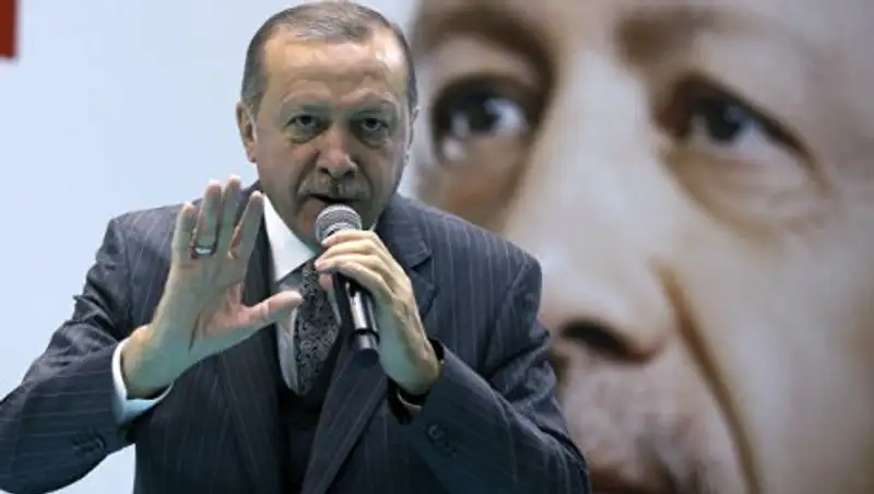 Эрдогана переизбрали председателем правящей партии