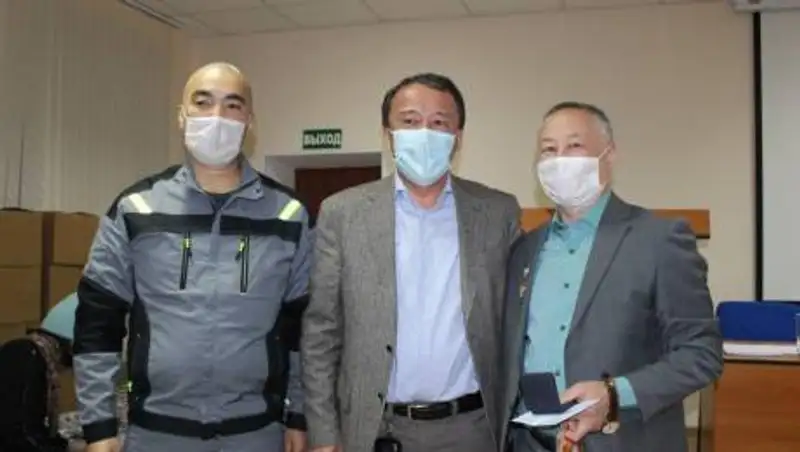 Сотрудников рудников Аксу, Бестобе, Жолымбет поздравили с Днем независимости