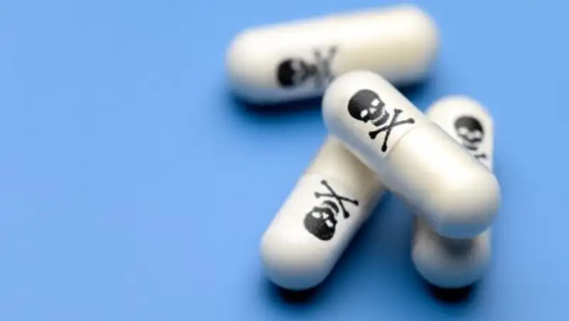 В Экибастузе продавец "комка" из-под полы торговала маком и психотропными таблетками