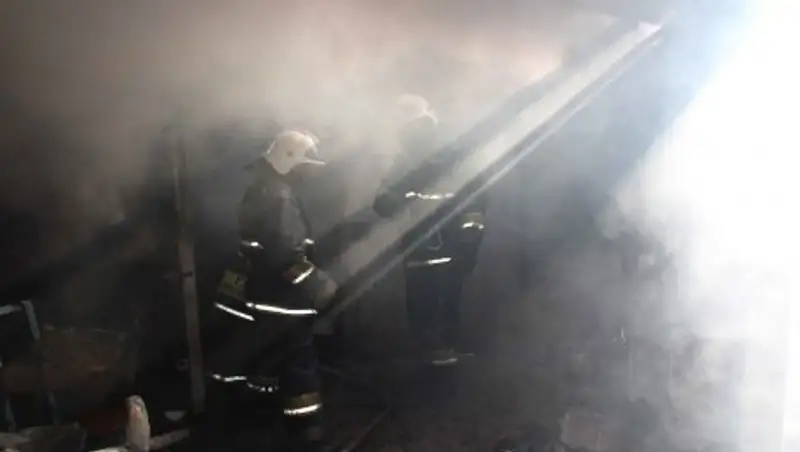 Общежитие сгорело дотла на Тенгизе, есть пострадавшие