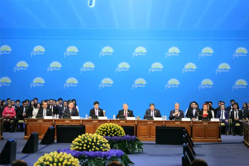 XV внеочередной съезд партии «Нур Отан» XV внеочередной съезд партии «Нур Отан», фото - Новости Zakon.kz от 19.10.2013 00:52