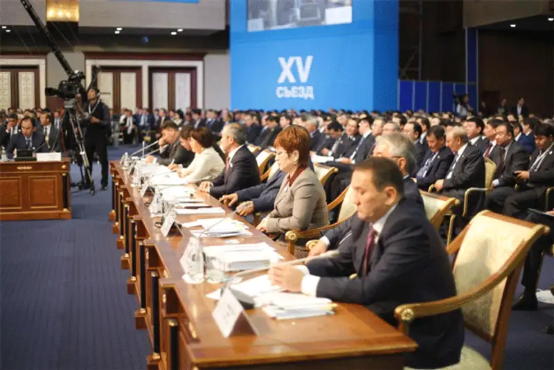 XV внеочередной съезд партии «Нур Отан» XV внеочередной съезд партии «Нур Отан», фото - Новости Zakon.kz от 19.10.2013 00:52