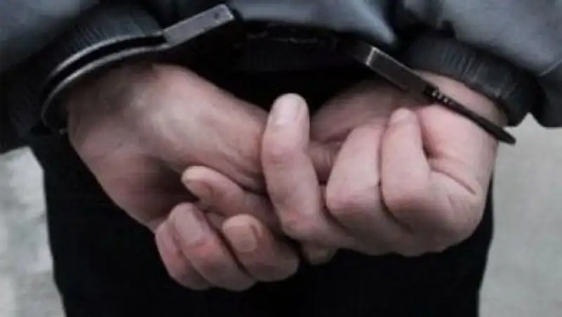 Полицейский, обвиняемый в применении пыток, задержан в Таразе