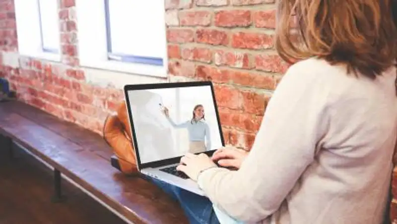 Некоторым алматинским педагогам будут выплачивать надбавки