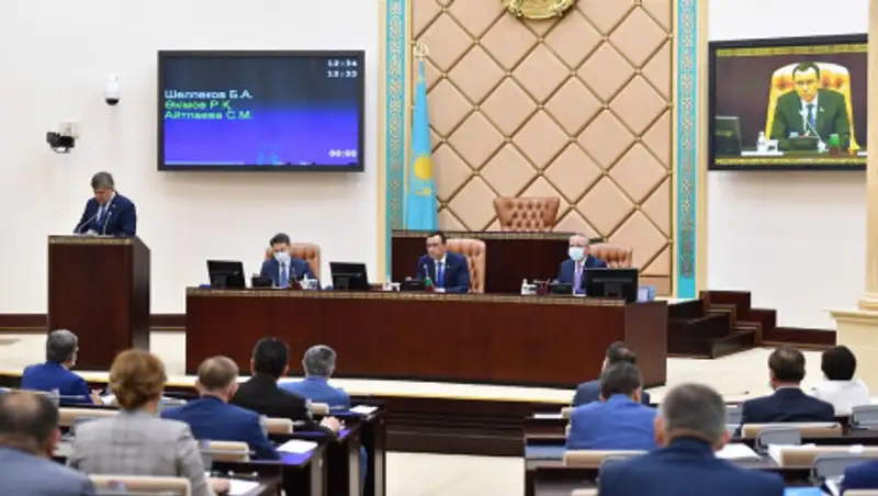 Сенат вернул в Мажилис проект Кодекса о здоровье народа