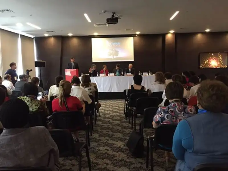 Caspian University организовал в рамках ЕХРО международный форум «Устойчивое развитие и нотариат: юристы на защите экологии и прав граждан», фото - Новости Zakon.kz от 19.07.2017 20:49