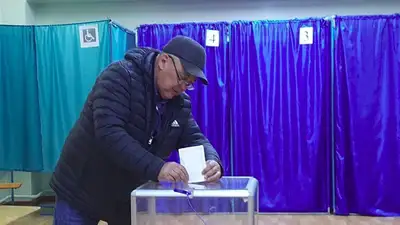 Выборы в Мажилис и маслихаты: как проходит голосование в Алматы, фото - Новости Zakon.kz от 19.03.2023 07:46