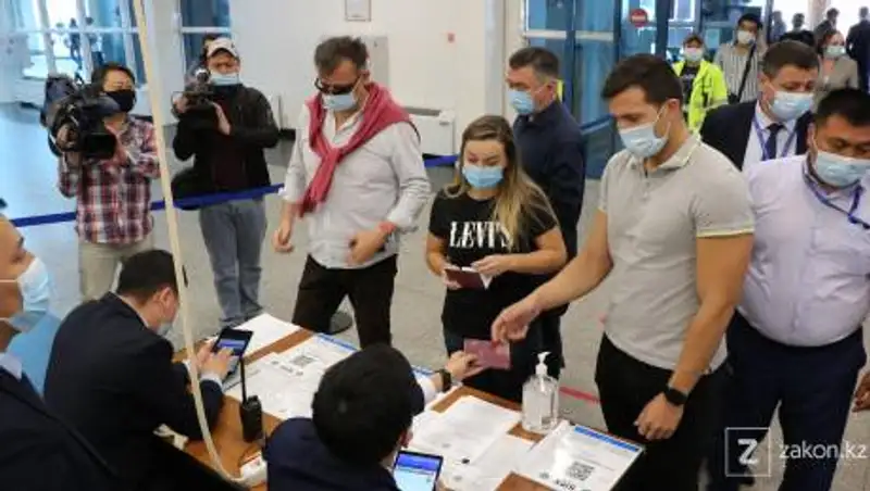 В Аэропорт Алматы можно войти только по Ashyq