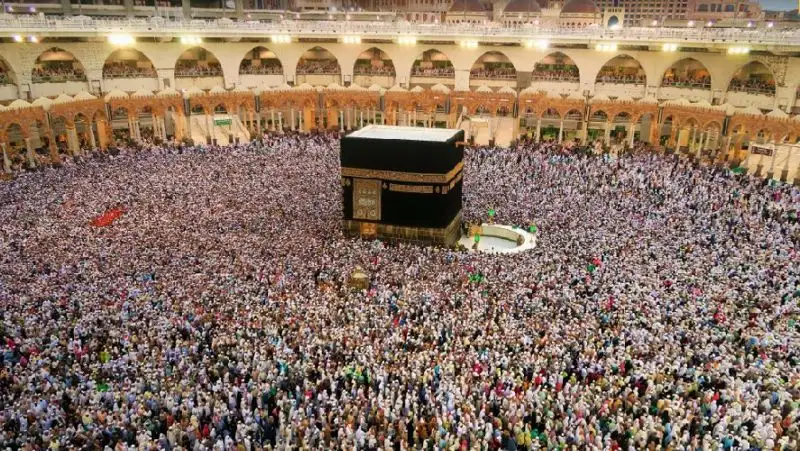 Саудовская Аравия разрешила  паломникам из-за рубежа совершить хадж